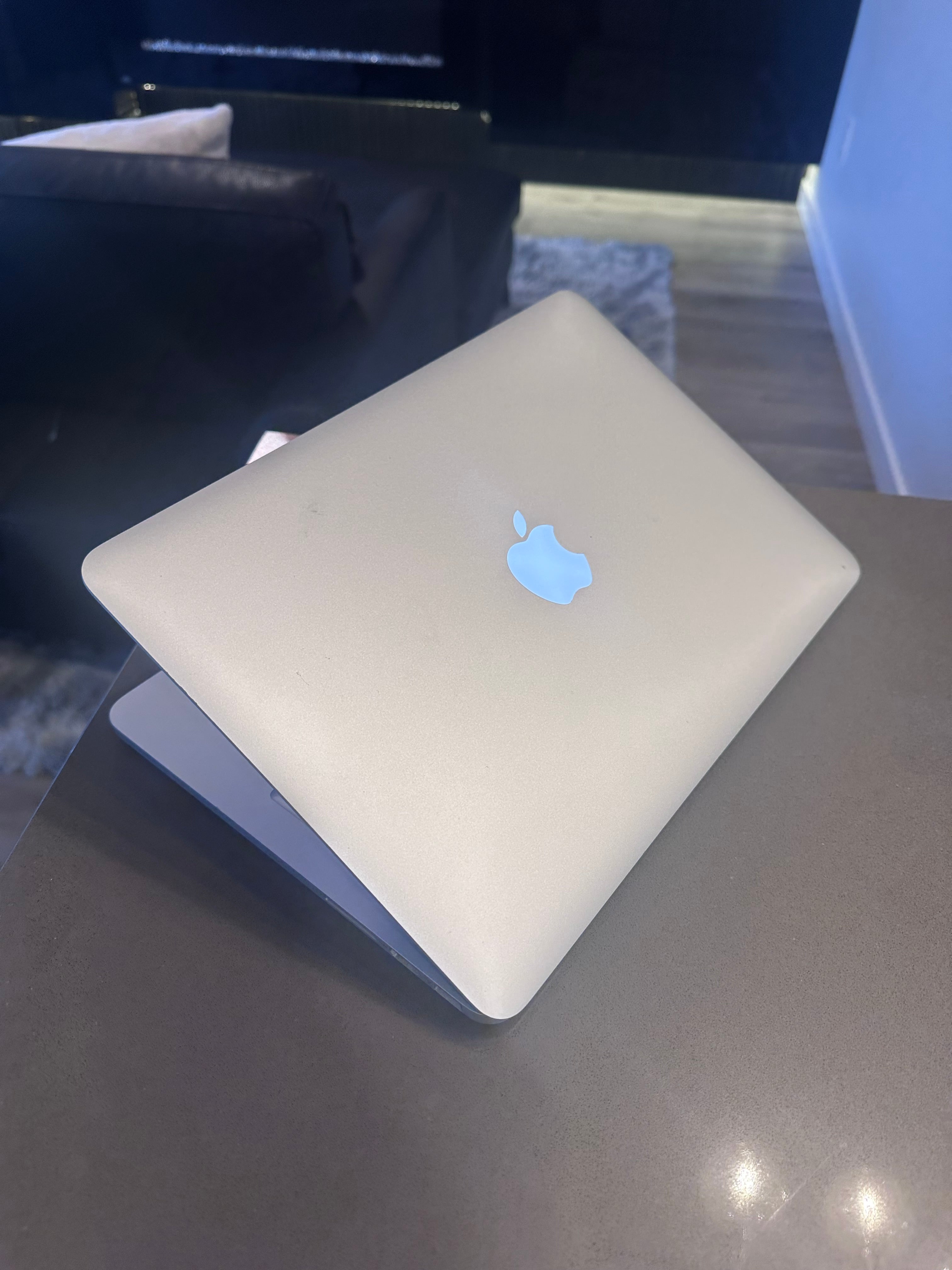 2014 Apple Macbook Pro Retina/Core i5 2.6Ghz /8 GB/&nbsp;