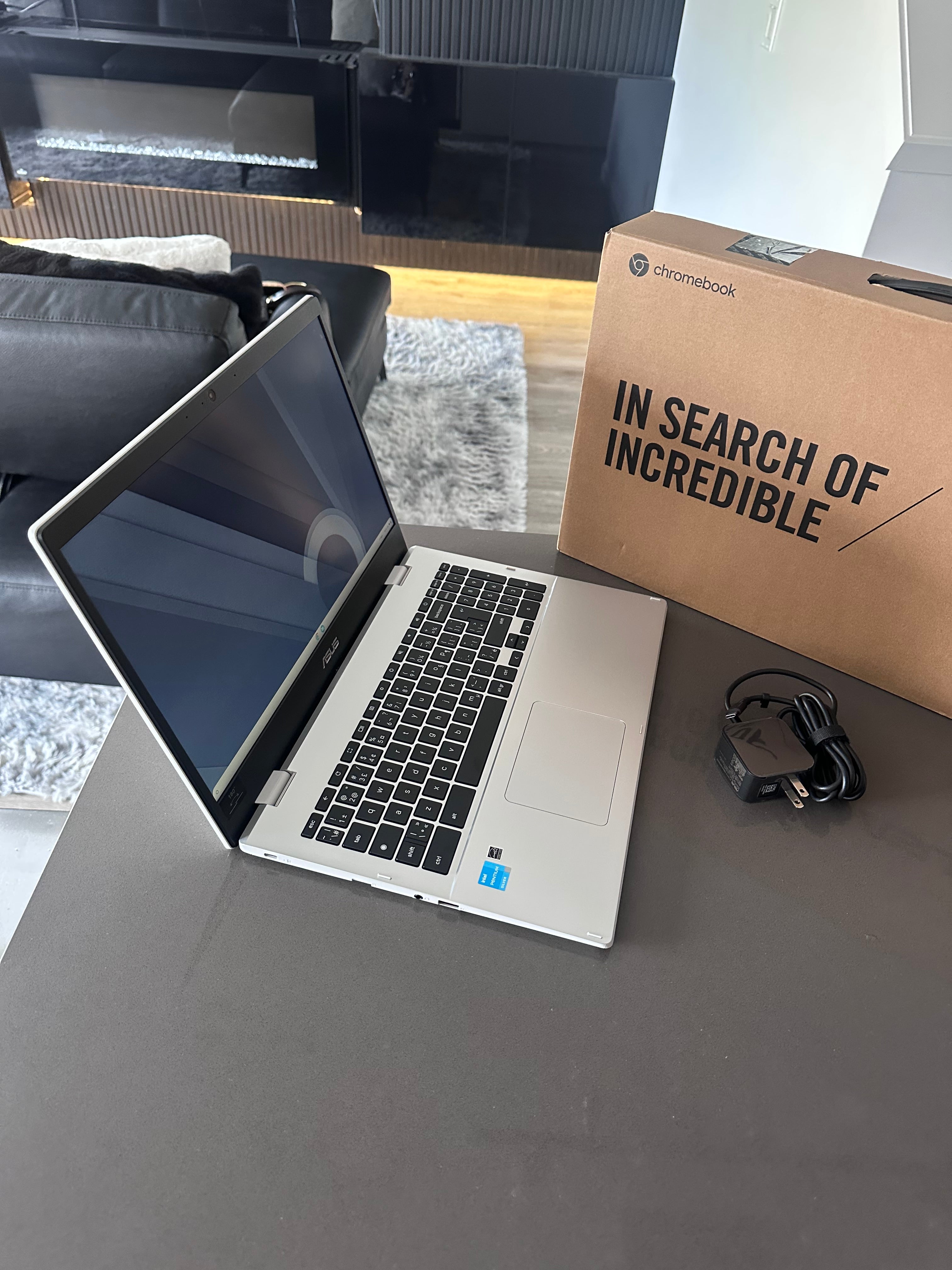 ASUS Chromebook 15.6" Full HD NanoEdge Display, Intel QUAD Core, 64GB, Chrome OS