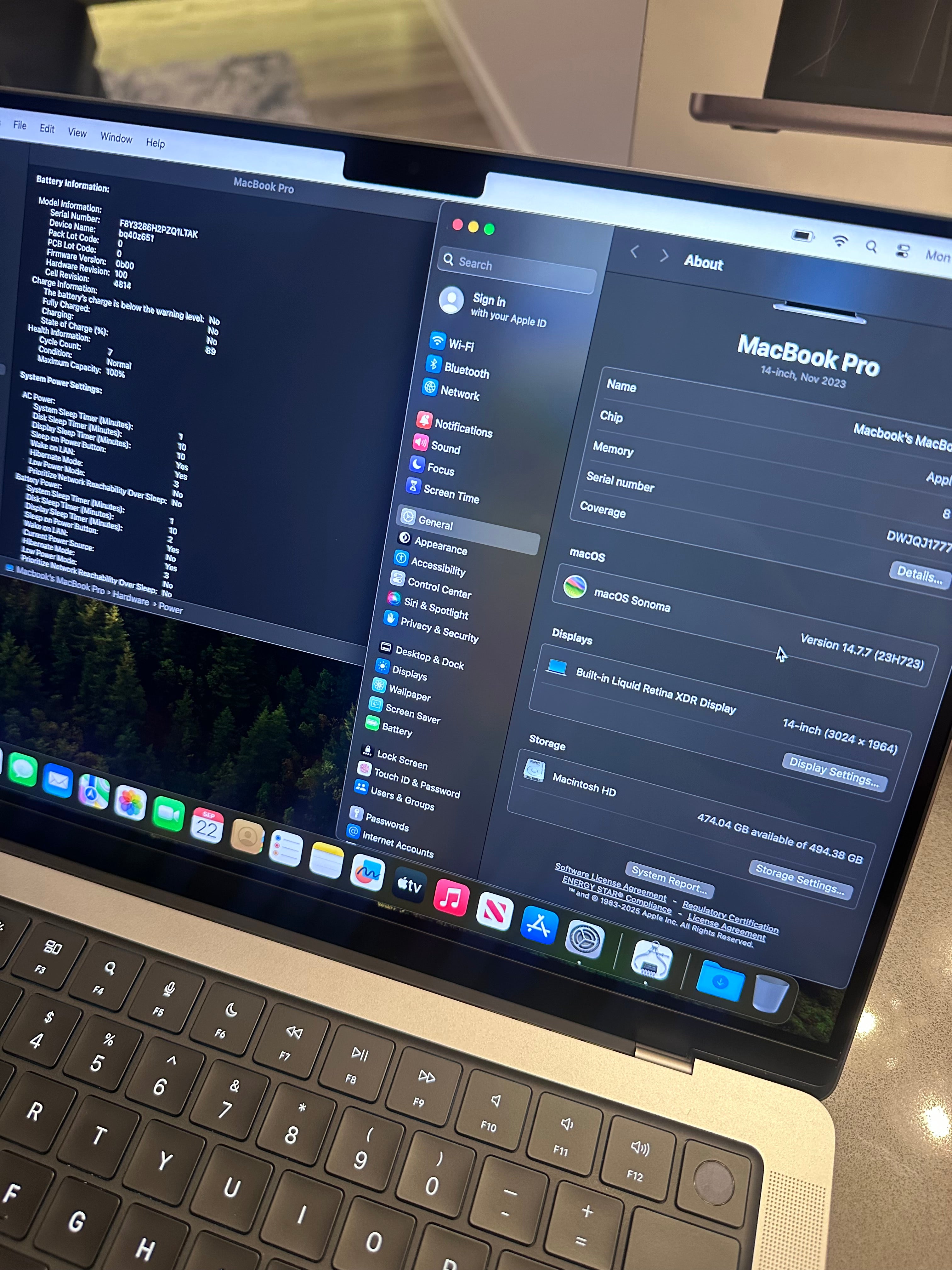 Late 2023 Apple Macbook Pro 14"/ M3 -10-Core - 8 GB - 512 GB