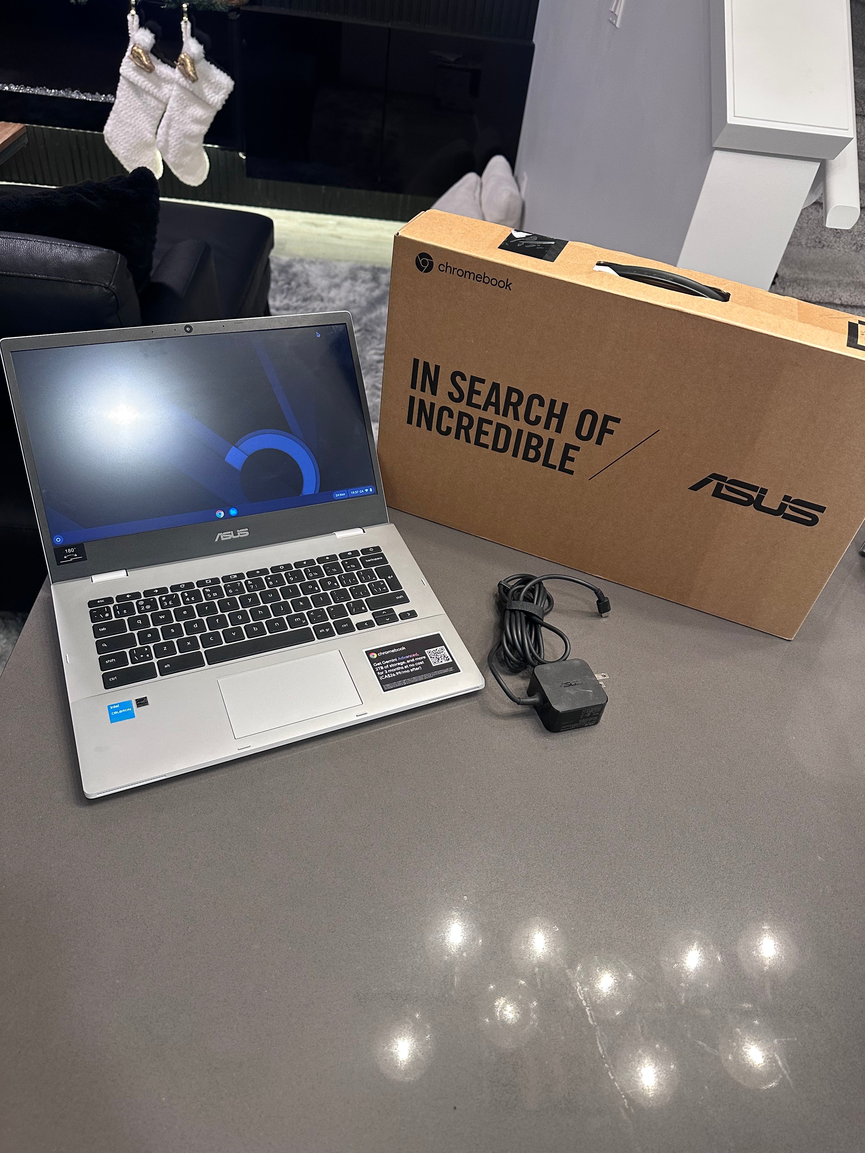 Asus Chromebook, 14" FHD NanoEdge Display, Intel QUAD Core
