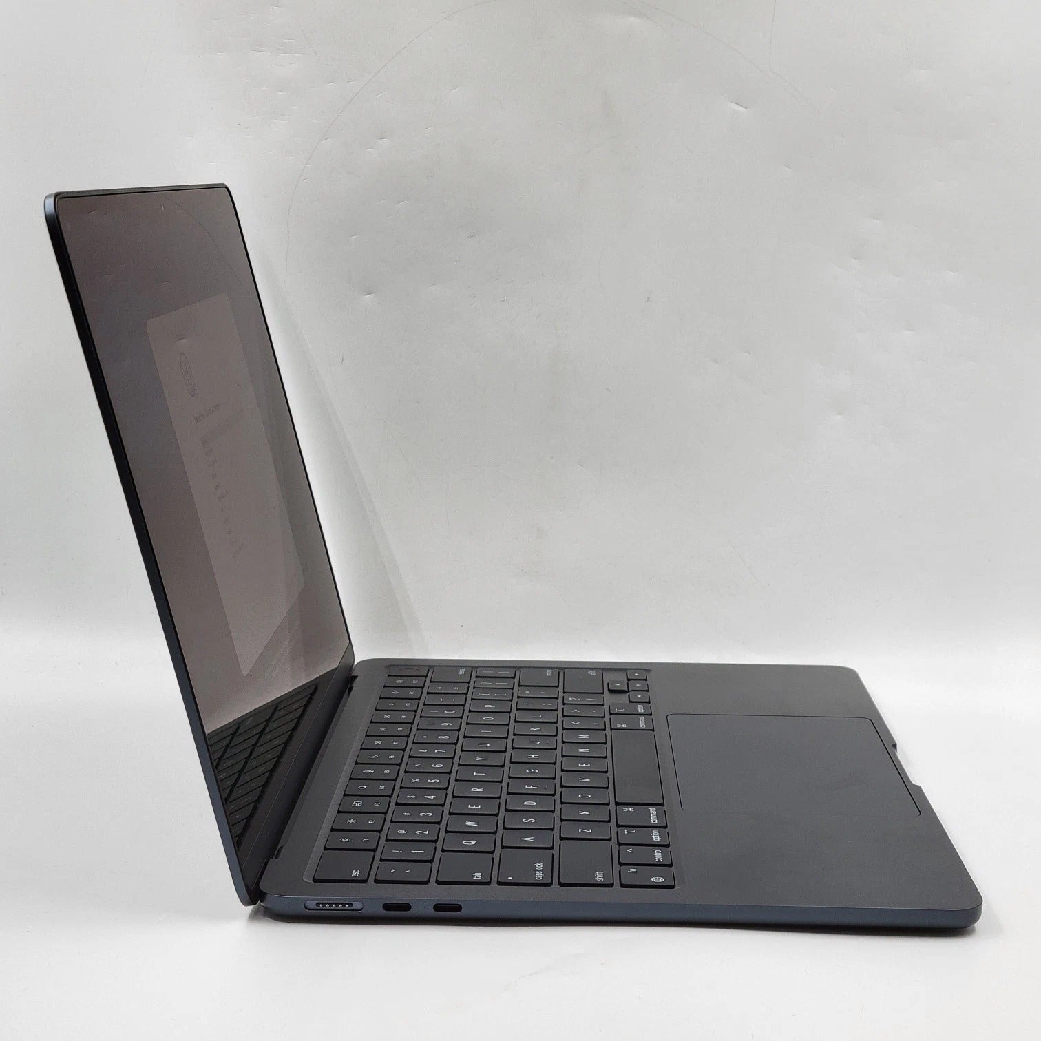 2024 Apple MacBook Air 15" Midnight | M3 - 16GB/256GB | 100% Battery