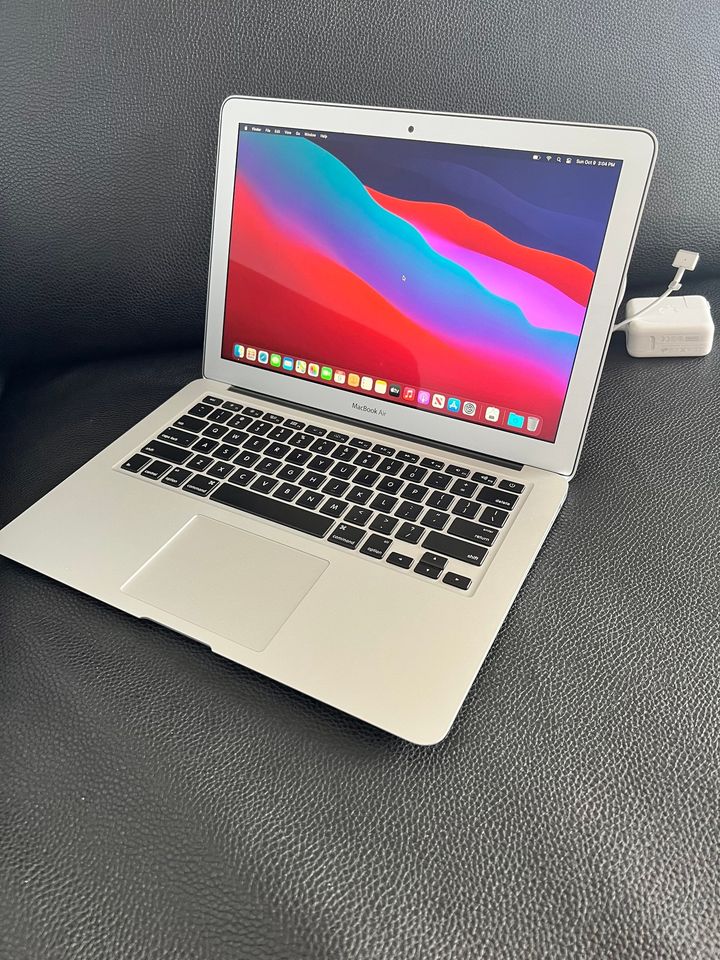 2013 Apple Macbook Air - 13.3"- Core i5 - 256GB SSD- Big Sur - thelaptopshop.ca