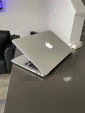 2015 Apple Macbook Air 11" - Intel Core i5 - $299