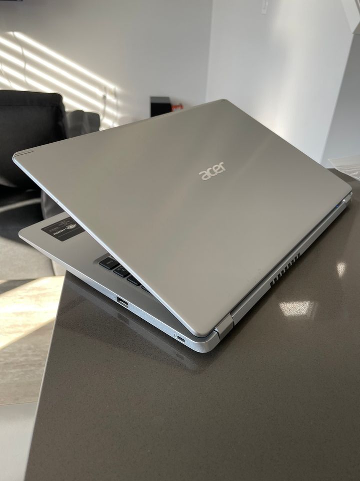 Late 2020/Acer Aspire 5 15.6" Aluminum -Ryzen 3/SSD/Radeon VEGA 3 - thelaptopshop.ca