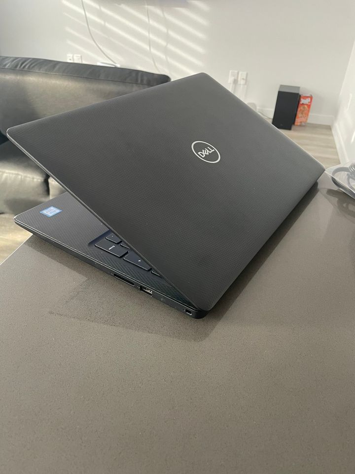 Dell Inspiron 15 Laptop / Intel i5 QUAD Core/1TB/8GB Ram - thelaptopshop.ca