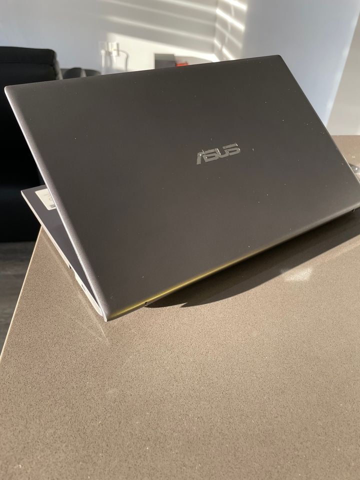 Asus VivoBoo 14" HD/Ryzen 3/Radeon VEGA 3/ Sonic Master - thelaptopshop.ca